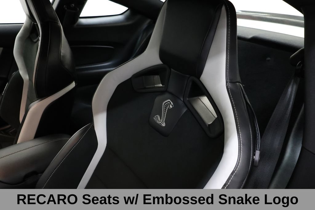 Used 2022 Ford Mustang Shelby GT500 w/ Carbon Fiber Track Pack RWD image 20