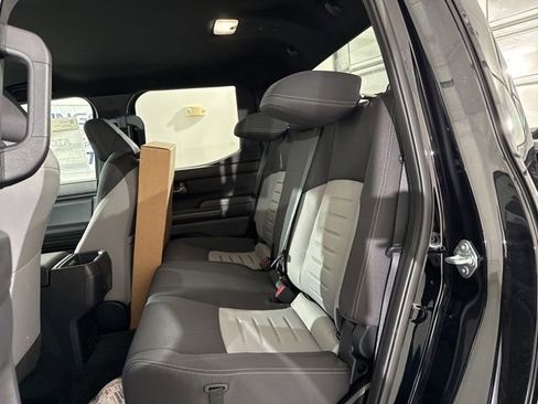 New 2025 Toyota Tacoma TRD Off-Road image 13