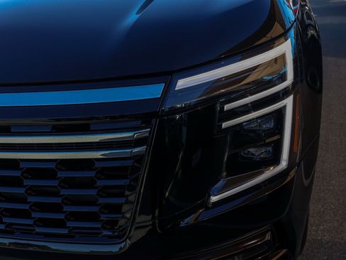 New 2026 Nissan Armada SV image 10