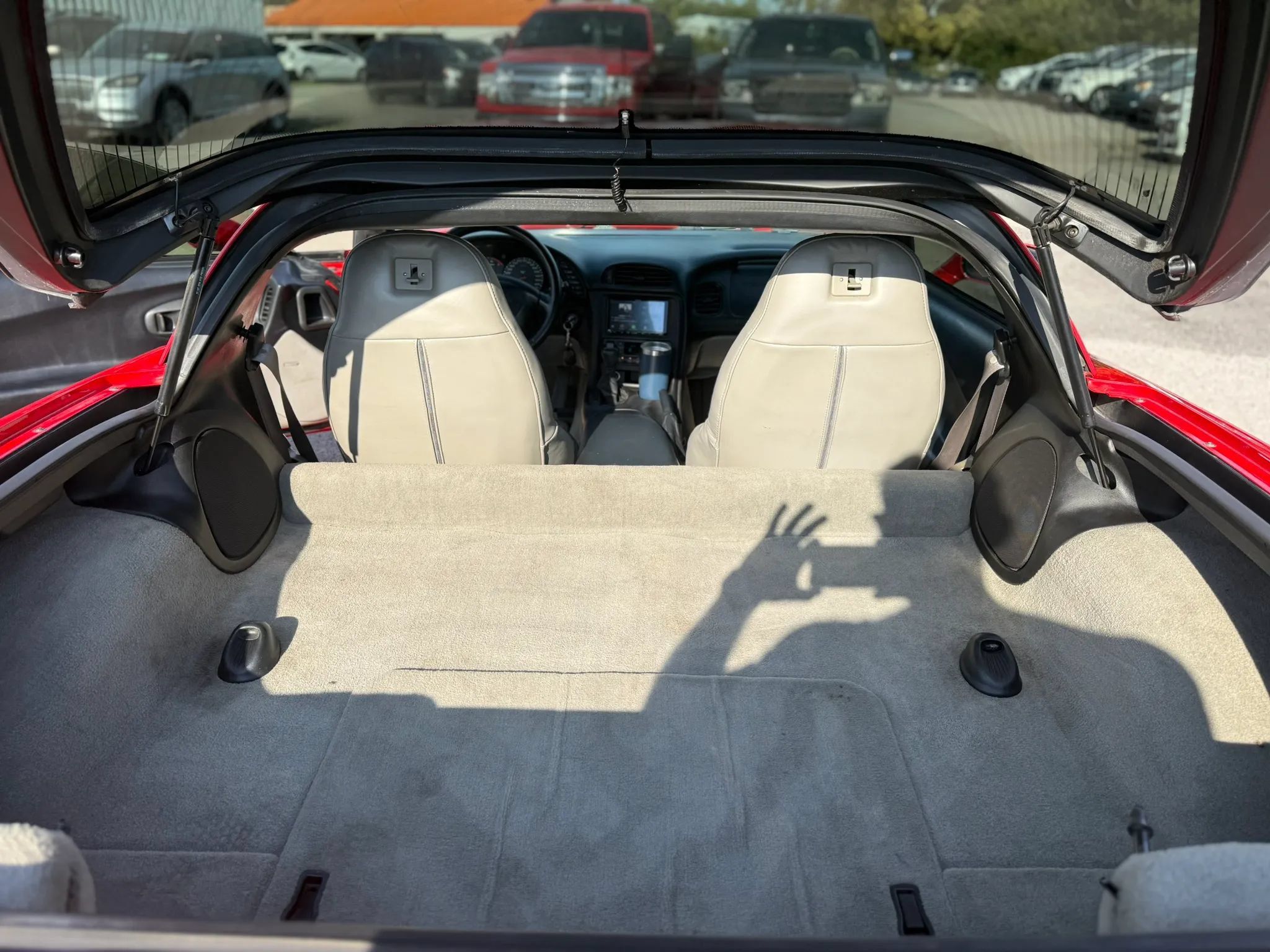 Used 1998 Chevrolet Corvette Coupe w/ Memory Pkg RWD image 18