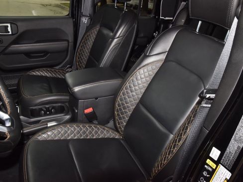 Used 2022 Jeep Gladiator Overland AWD/4WD image 27