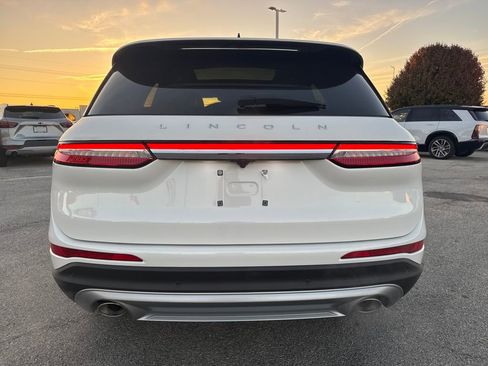 Used 2025 Lincoln Corsair AWD w/ Equipment Group 101A image 4