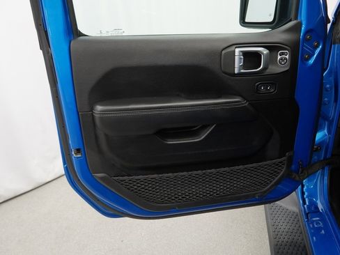 Certified 2022 Jeep Wrangler Unlimited Sahara w/ Cold Weather Group image 44