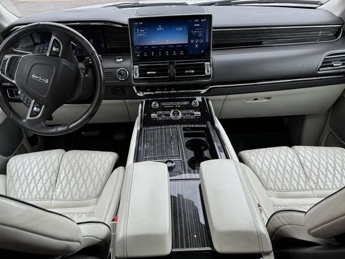 Used 2022 Lincoln Navigator Black Label AWD/4WD image 32