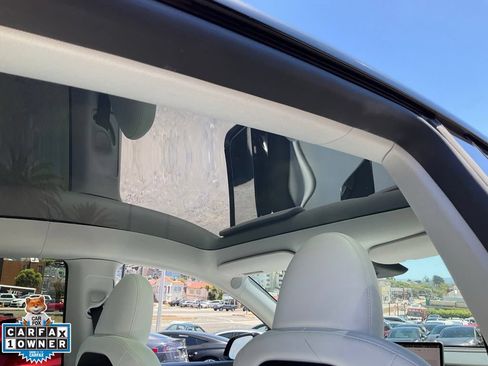 Used 2023 Tesla Model Y Long Range AWD/4WD image 68