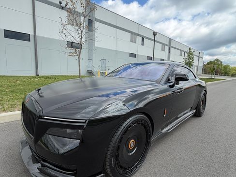 Used 2024 Rolls-Royce Spectre w/ Spectre Launch Package image 27
