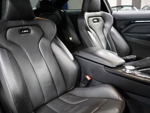 Used 2018 BMW M4 Coupe RWD image 26