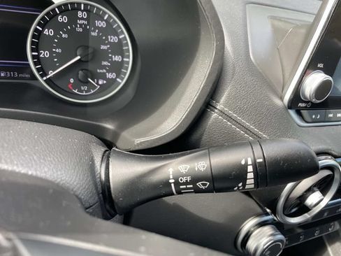 Used 2024 Nissan Sentra SV FWD image 32