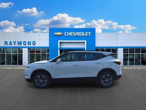 New 2026 Chevrolet Blazer LT w/ Sound & Technology Package AWD/4WD image 7