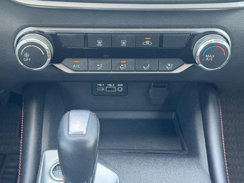 Used 2022 Nissan Altima 2.5 SR FWD image 15