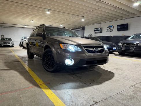 Used 2008 Subaru Outback 2.5i Limited AWD/4WD image 6