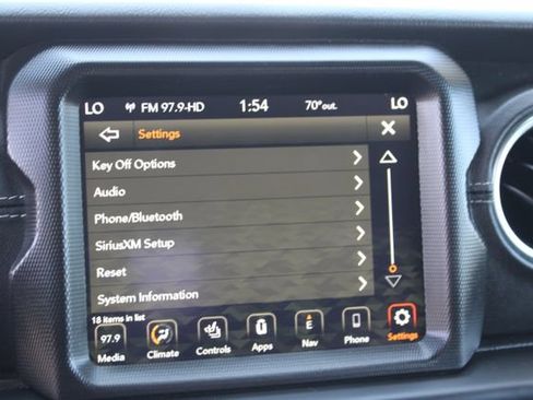Used 2023 Jeep Wrangler Unlimited Sahara w/ Cold Weather Group AWD/4WD image 36