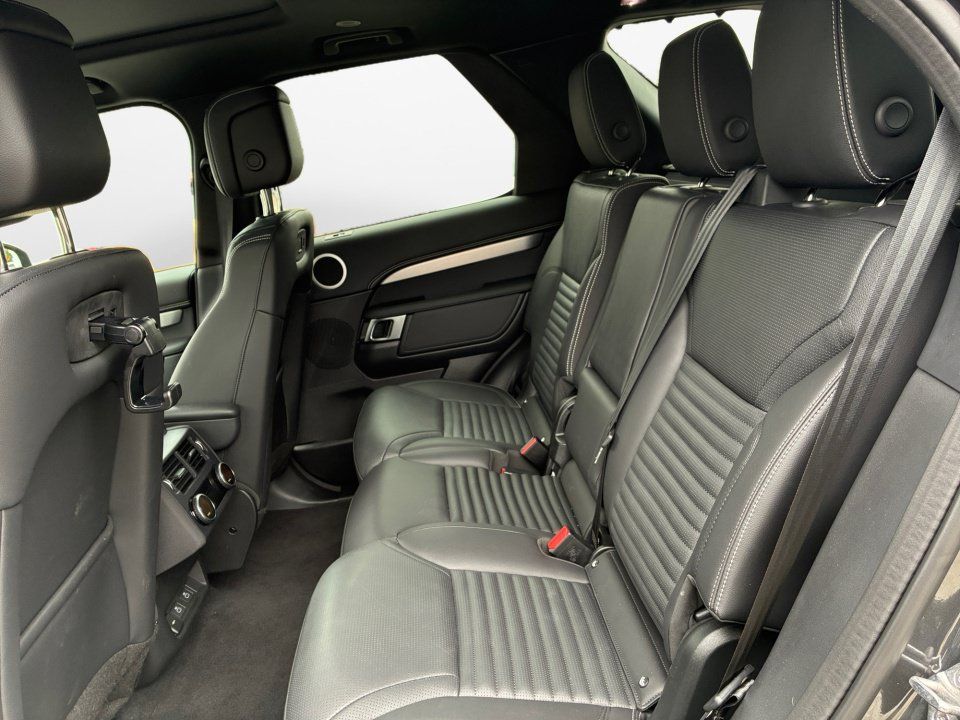 Certified 2025 Land Rover Discovery Dynamic SE AWD/4WD image 13
