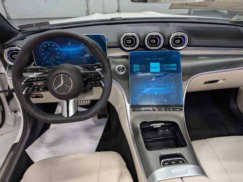 Used 2026 Mercedes-Benz CLE 300 4MATIC Cabriolet image 18