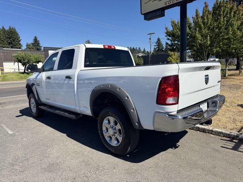 Used 2018 RAM 2500 Tradesman w/ Chrome Appearance Group image 3