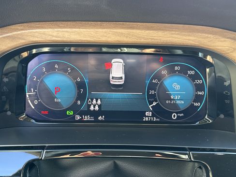 Used 2024 Volkswagen Atlas SE w/ Black Wheel Package image 21