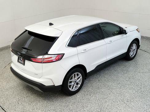 Used 2024 Ford Edge SEL AWD/4WD image 16