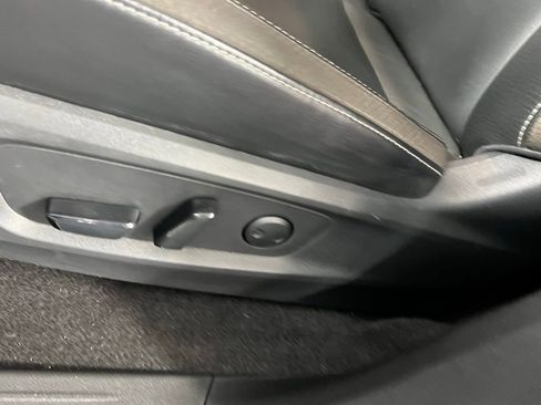 Used 2023 Nissan Pathfinder SL image 23