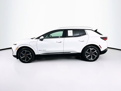 Used 2025 Chevrolet Equinox EV LT image 4