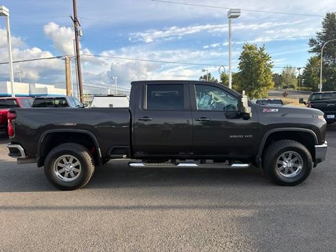 Used 2021 Chevrolet Silverado 3500 LT w/ True North Edition AWD/4WD image 6