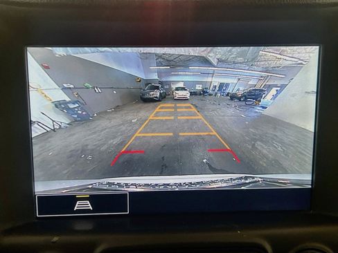 Used 2022 GMC Terrain SLT FWD image 9