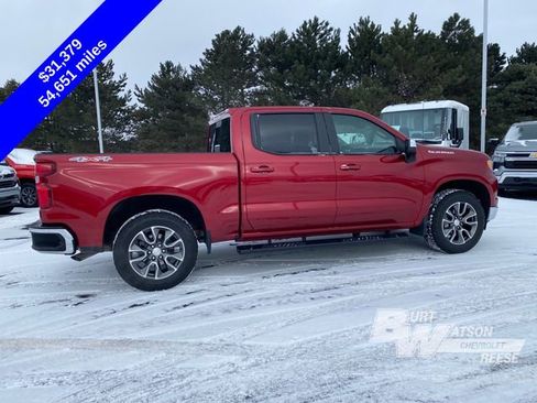 Used 2023 Chevrolet Silverado 1500 LT w/ Convenience Package II image 9