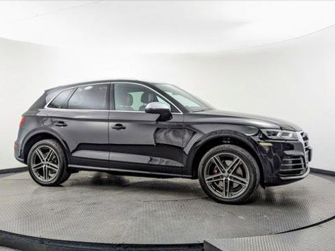 Used 2019 Audi SQ5 Premium Plus w/ Premium Plus Package image 9