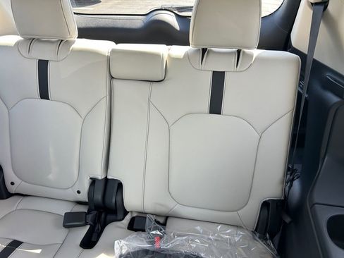 New 2026 Honda Pilot Touring image 20