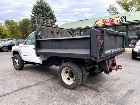 Used 2002 Chevrolet Silverado 3500 2WD Regular Cab HD image 5