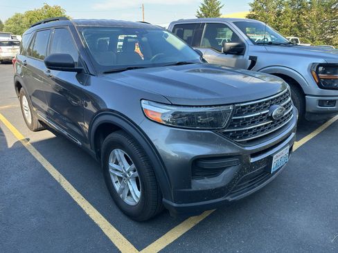 Used 2020 Ford Explorer XLT w/ Comfort Package AWD/4WD image 5