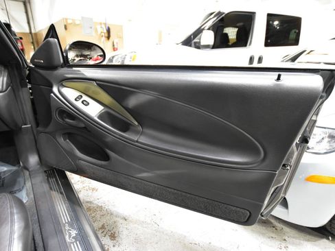 Used 2002 Ford Mustang GT RWD image 28