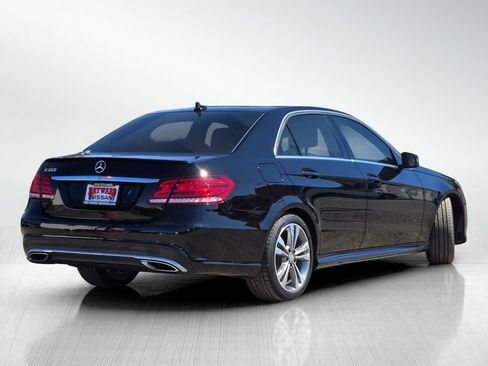 Used 2016 Mercedes-Benz E 350 Sedan w/ Premium Package image 4