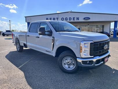 New 2026 Ford F350 2WD Crew Cab Super Duty