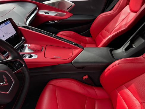 Used 2021 Chevrolet Corvette Stingray Preferred Cpe w/ 2LT image 12