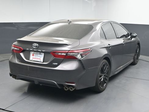 Used 2022 Toyota Camry XSE image 8
