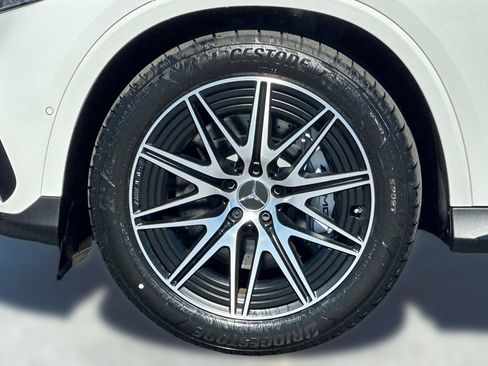 New 2025 Mercedes-Benz GLC 43 AMG 4MATIC image 11