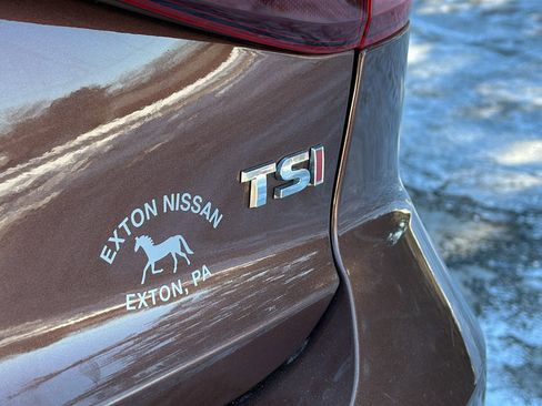 Used 2017 Volkswagen Jetta SE image 10