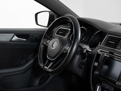 Used 2016 Volkswagen Jetta Sport image 23