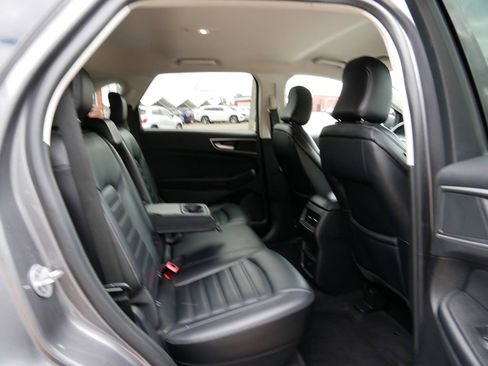 Certified 2024 Ford Edge SEL AWD/4WD image 9