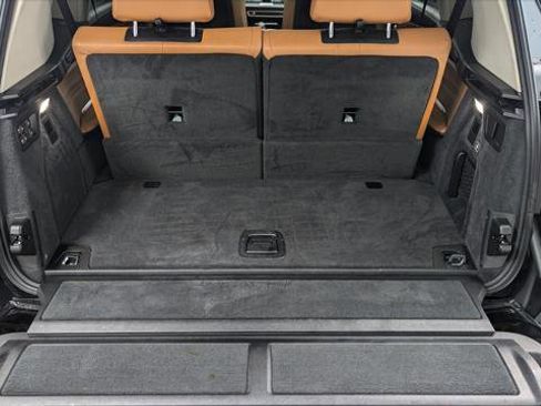 Used 2019 BMW X7 xDrive40i w/ Cold Weather Package image 19