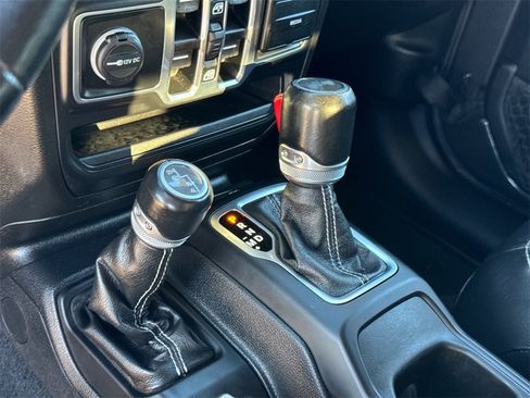 Used 2020 Jeep Wrangler Unlimited Sahara w/ Dual Top Group image 25