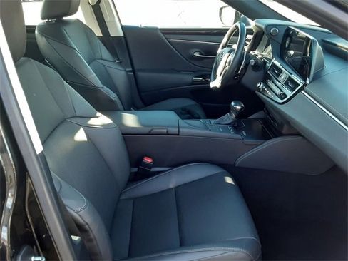 Used 2022 Lexus ES 350 image 29