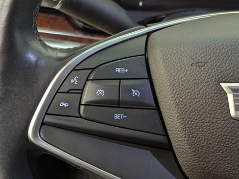 Used 2017 Cadillac XT5 Luxury w/ Driver Awareness Package image 16