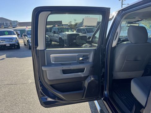 Used 2016 RAM 1500 Big Horn AWD/4WD image 32