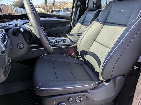 New 2026 Cadillac Escalade Luxury w/ Touring Package image 13