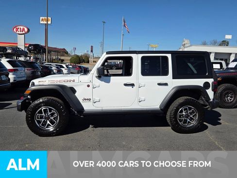 Used 2024 Jeep Wrangler Unlimited Rubicon image 3