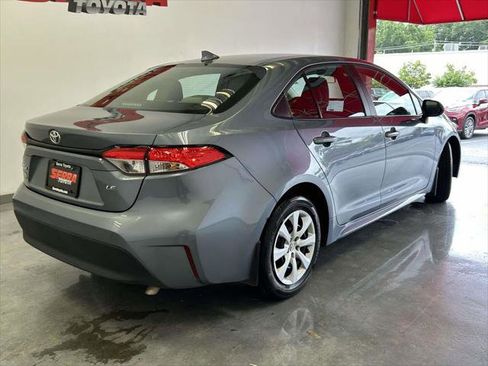 Certified 2025 Toyota Corolla LE FWD image 3
