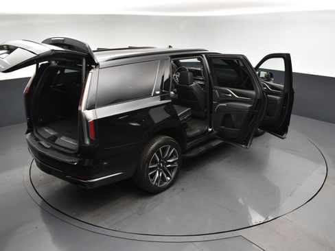 Used 2022 Cadillac Escalade Sport AWD/4WD image 24
