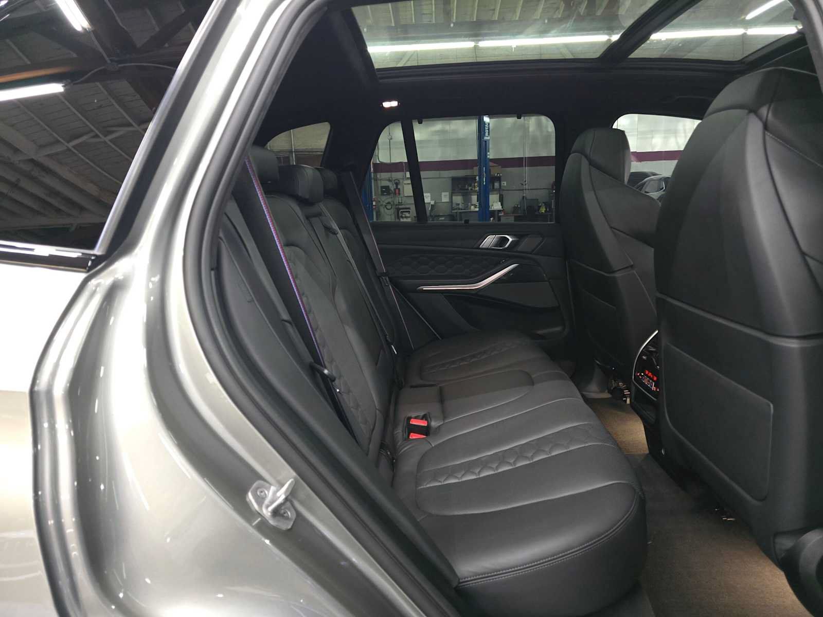 Used 2022 BMW X5 M w/ Competition Package 2 AWD/4WD image 12