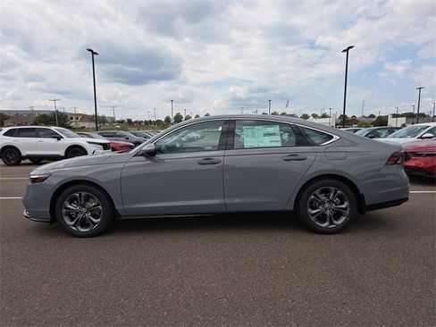 New 2025 Honda Accord EX-L image 2